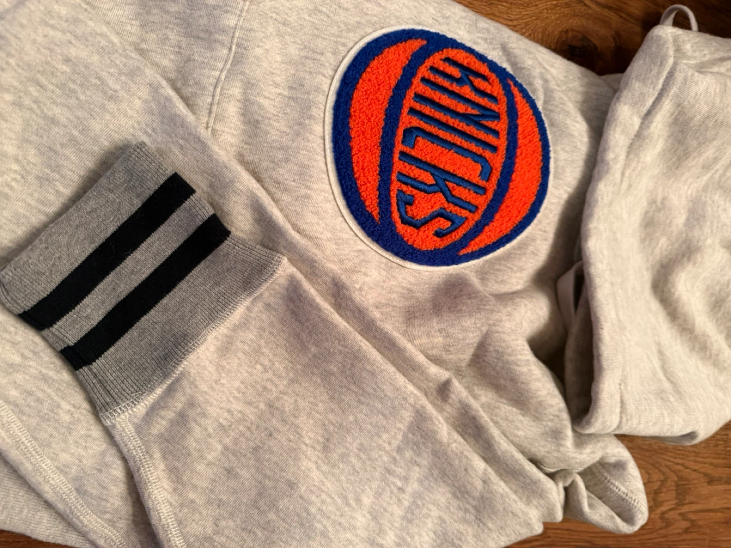 Todd Snyder NBA New York Knicks Hoodie - photo 3