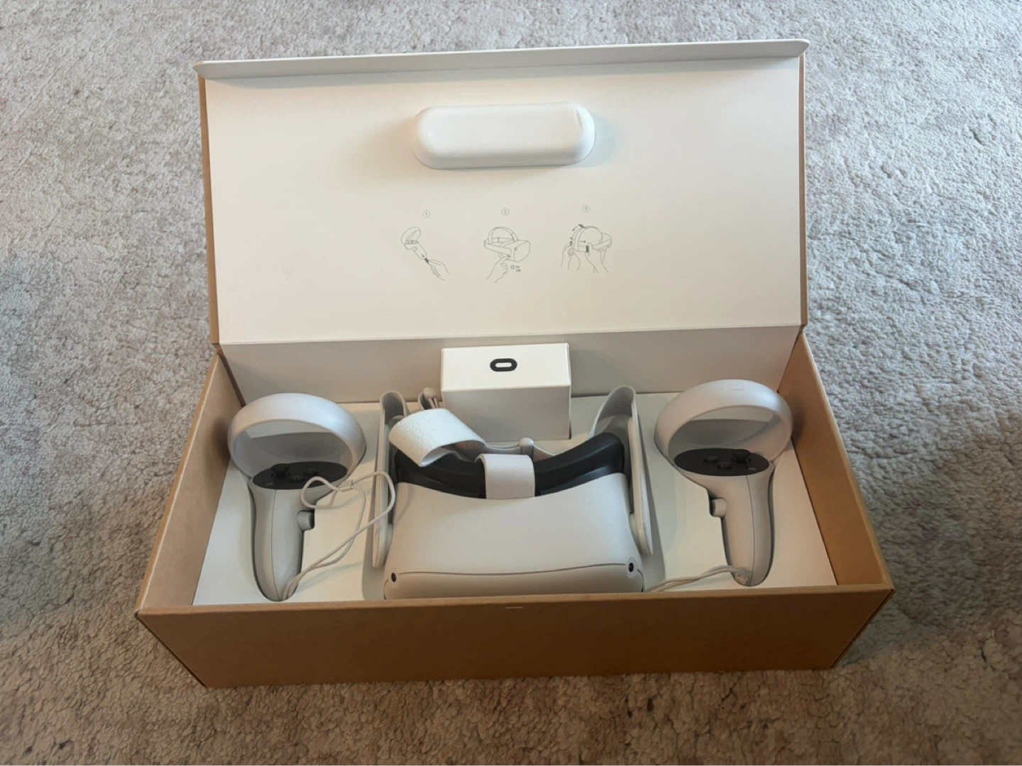 Oculus Quest 2 VR Headset – Excellent Condition - photo 4