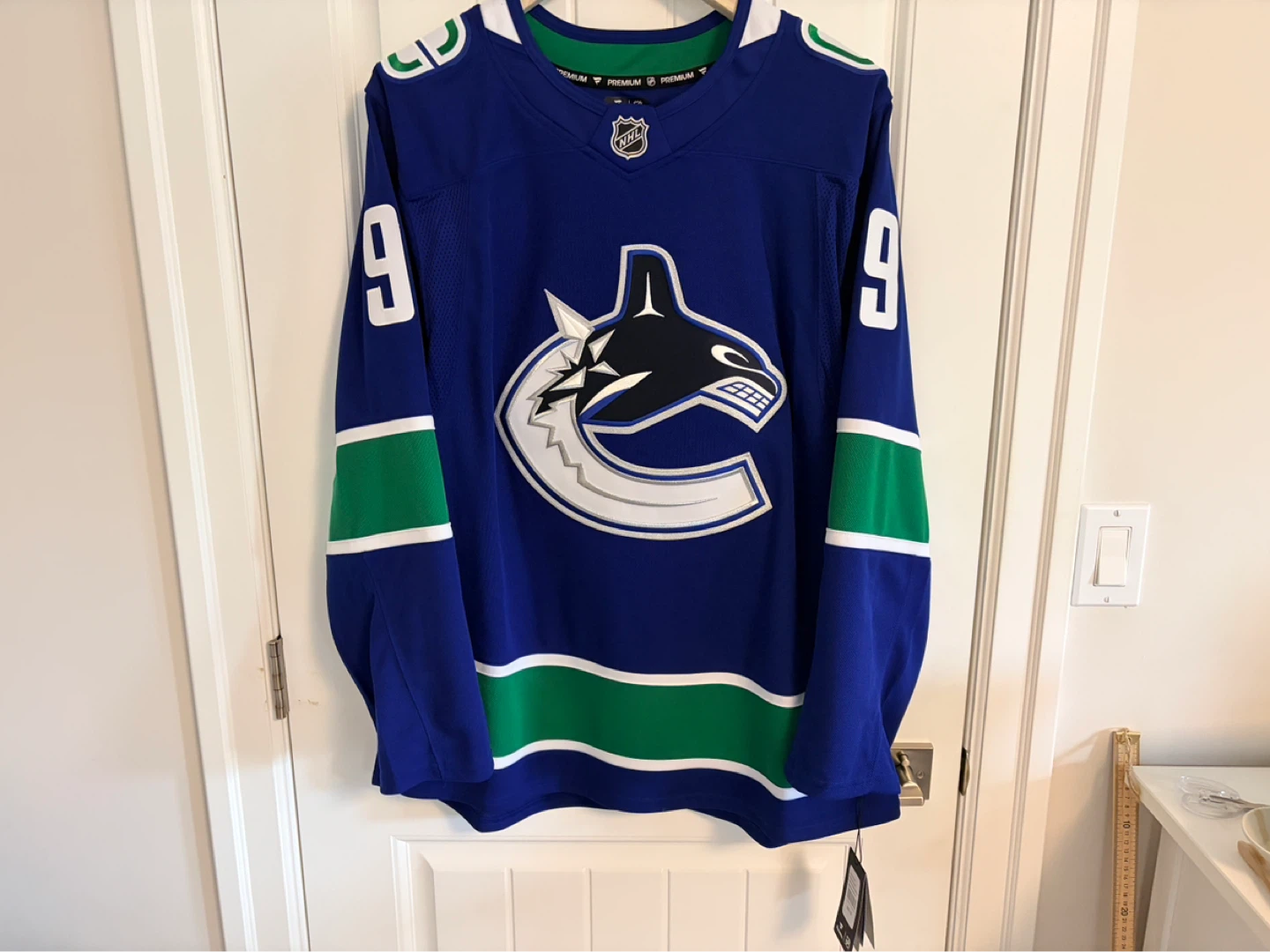 BNWT Authentic Fanatics Vancouver Canucks J.T. Miller Jersey 52 - photo 4