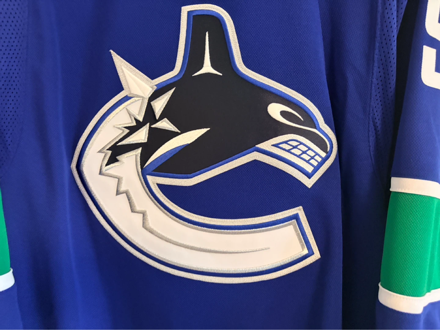 BNWT Authentic Fanatics Vancouver Canucks J.T. Miller Jersey 52 - photo 5