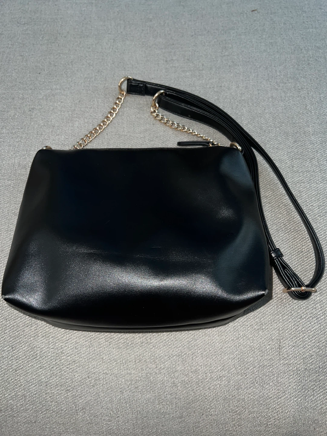Aldo Black Faux Leather Shoulder Bag with Chain Strap