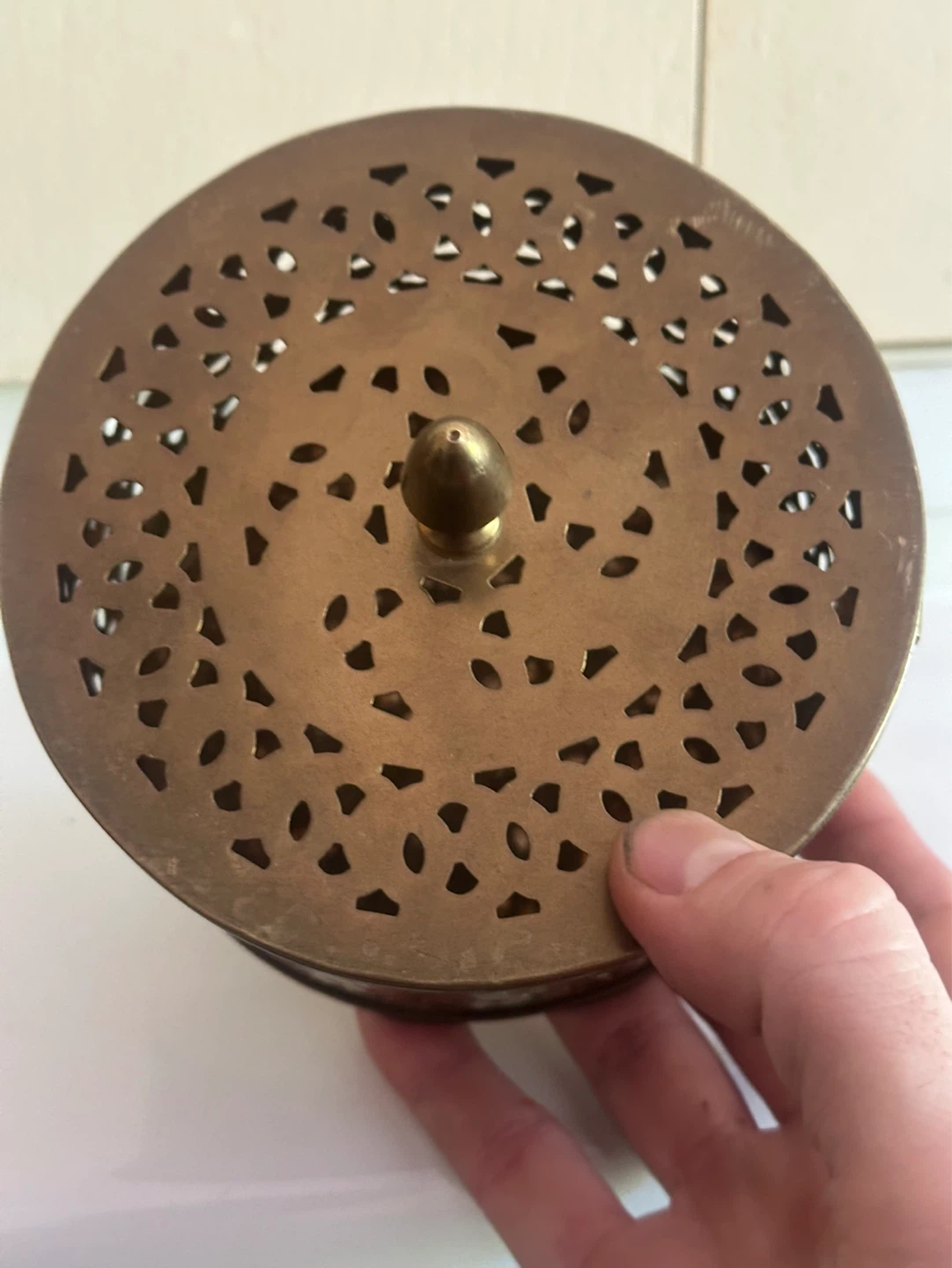 Vintage Brass Trinket Powder  Dresser Box Artichoke Lid 3Tx5D - photo 2