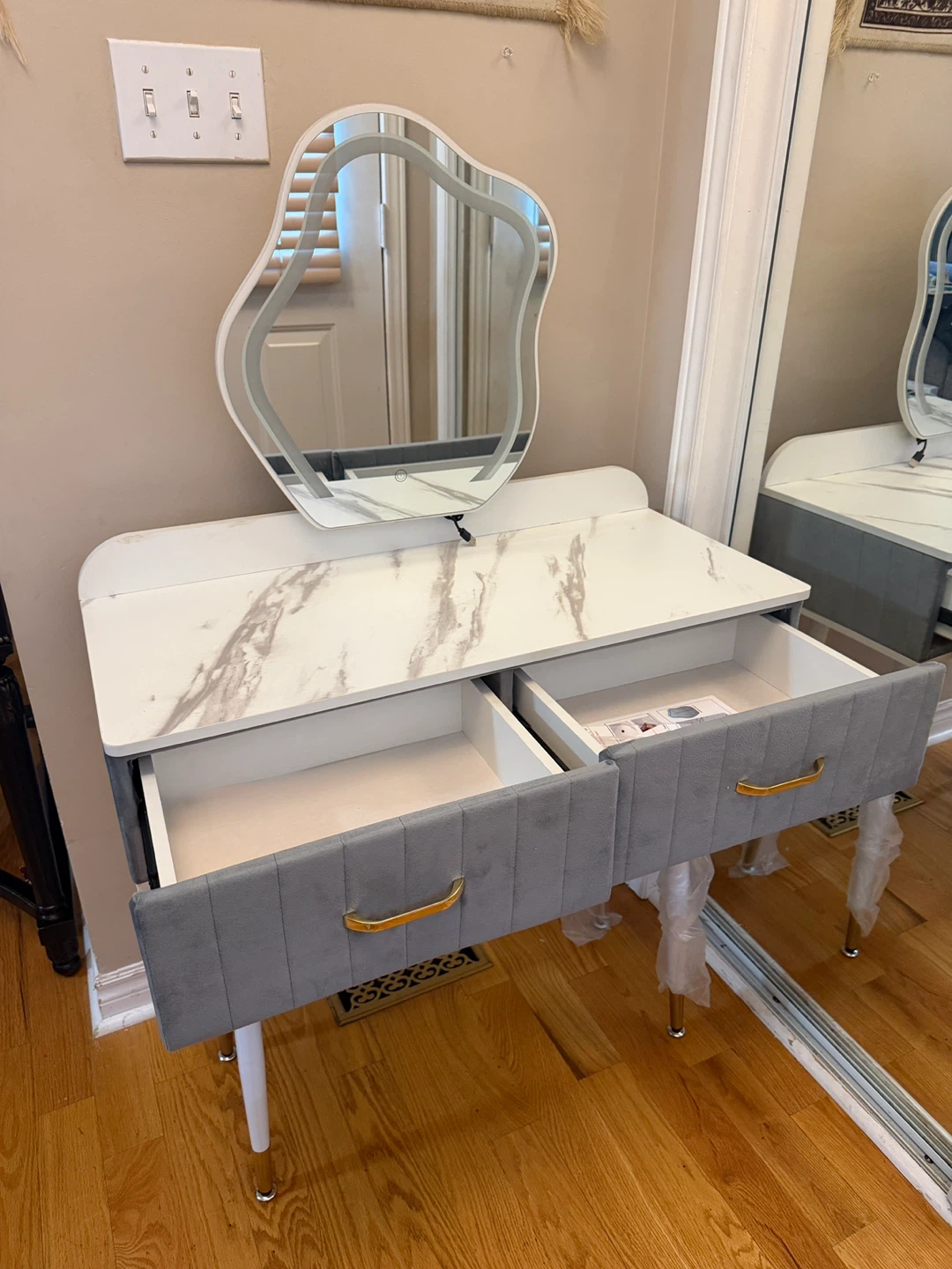 Vanity Desk with LED Mirror - photo 3