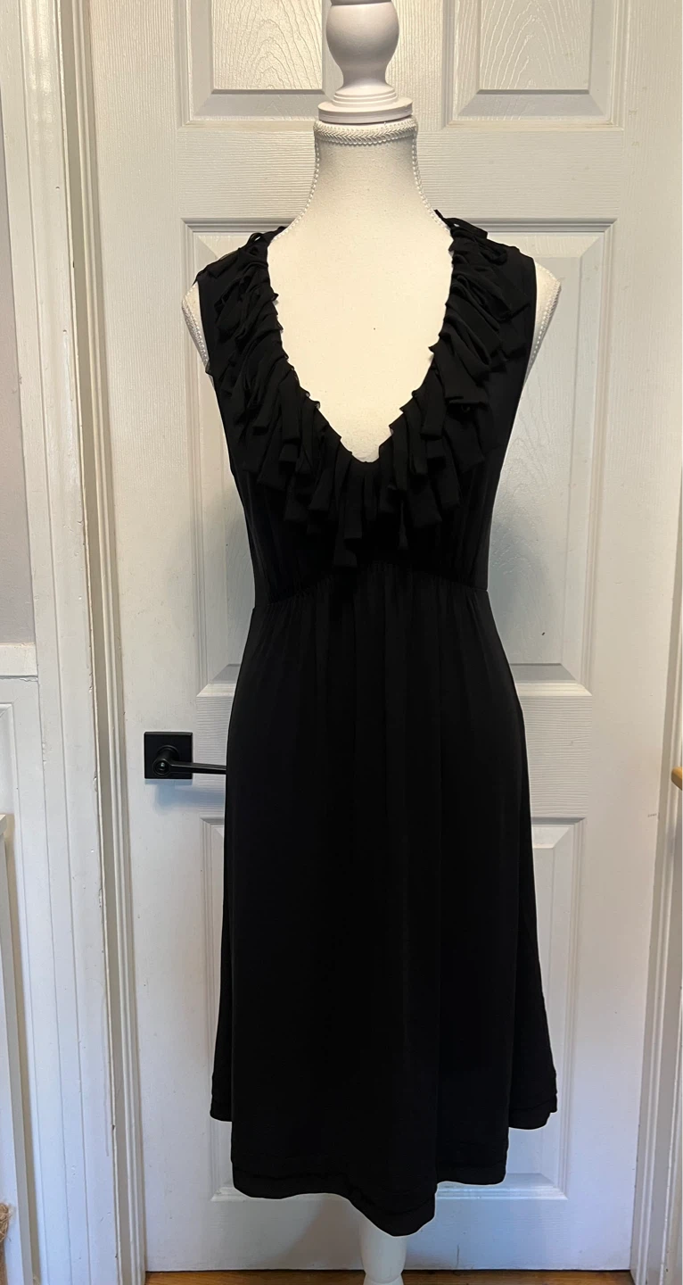 New-Black Ruffle V-Neck Dress - Size 10