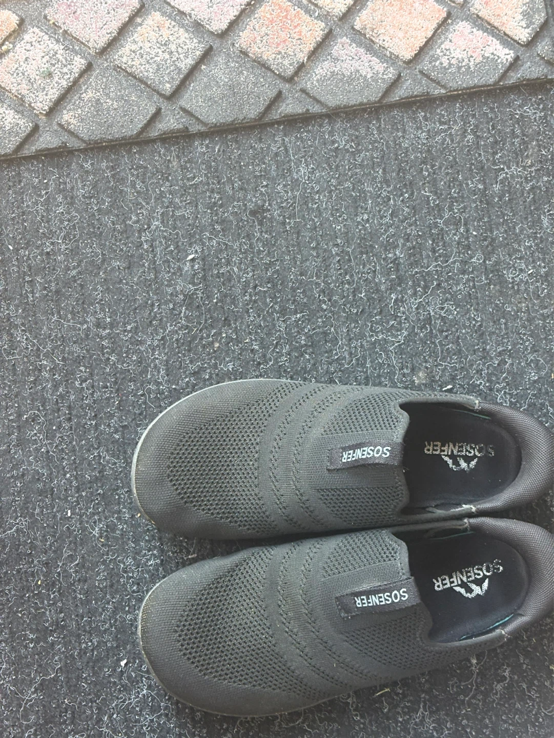 SOSEIFER Men's Slip-on Running Shoes