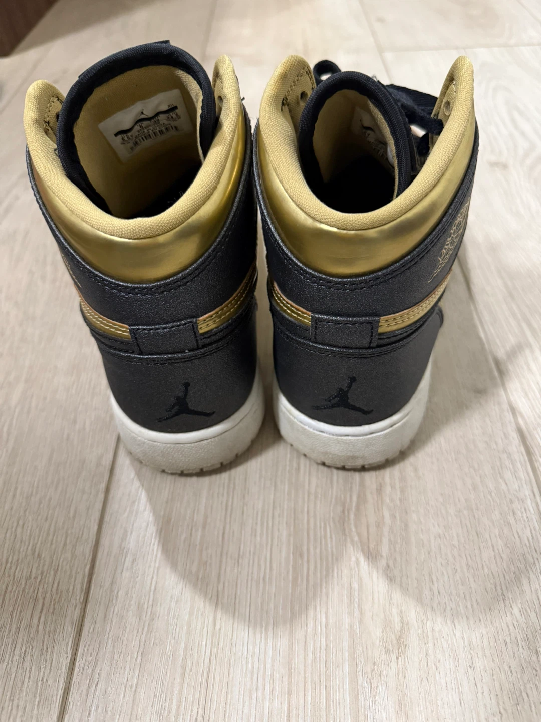 Nike Air Jordan 1 Mid Gold Black - photo 3