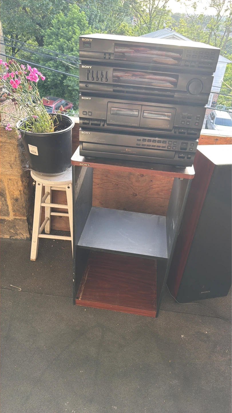 Sony Stereo System with Speakers - photo 4