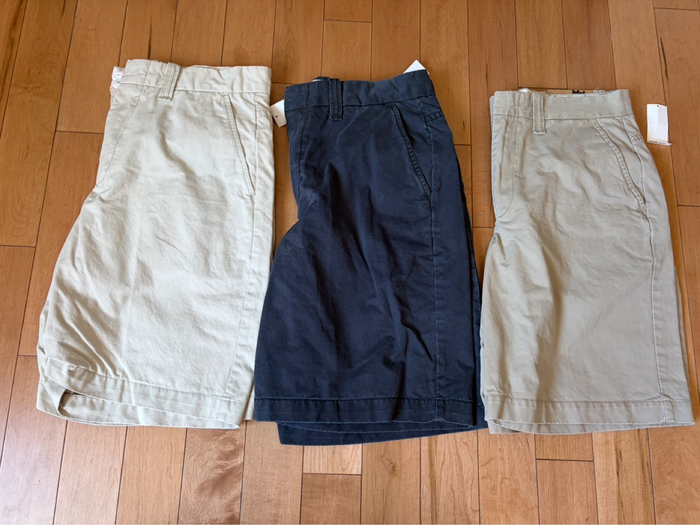 Brand new Old Navy men’s Loose Fit Khakis Shorts (3 Pairs) - photo 2