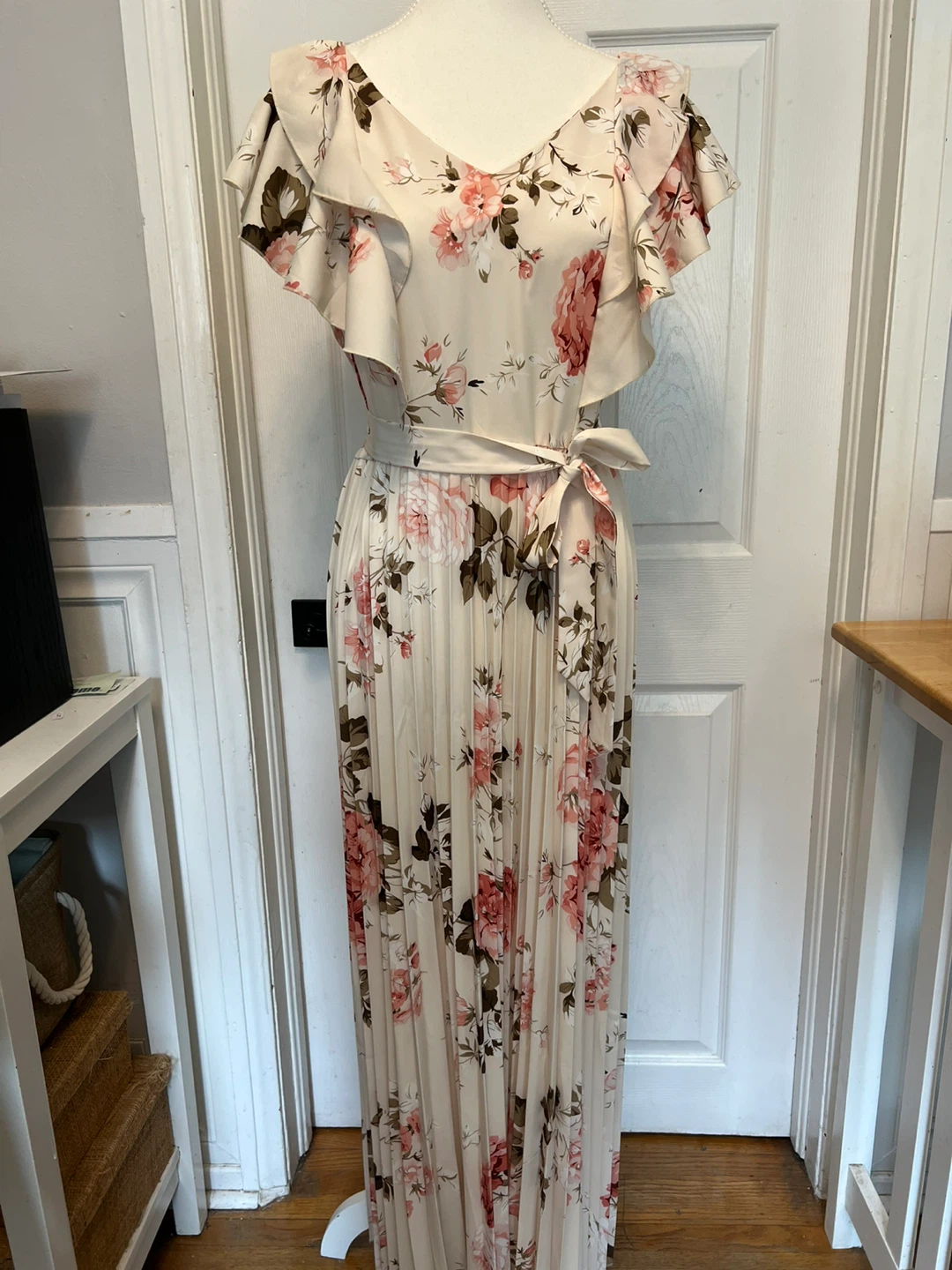 Floral Pleated Maxi Dress with Ruffles - photo 4