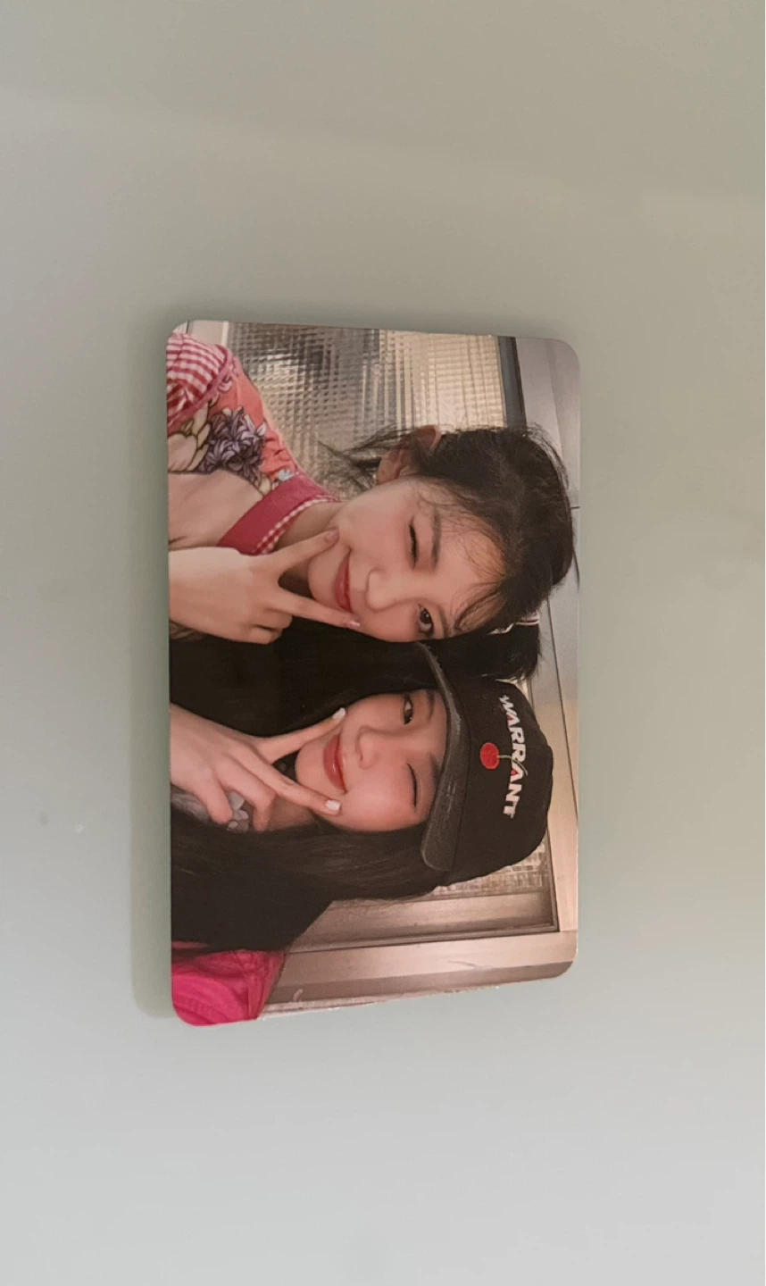 Super Real Me Illit Moka & Wonhee hotocards
