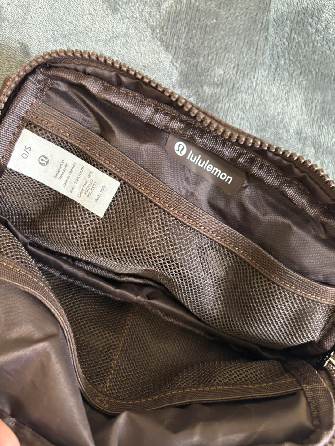 Lululemon Everywhere Belt Bag - Brown 1L - photo 3