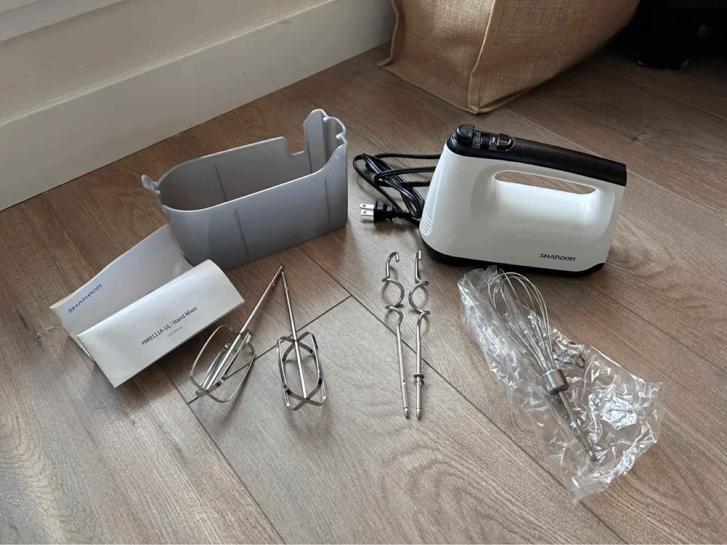 Hand Mixer with Case
