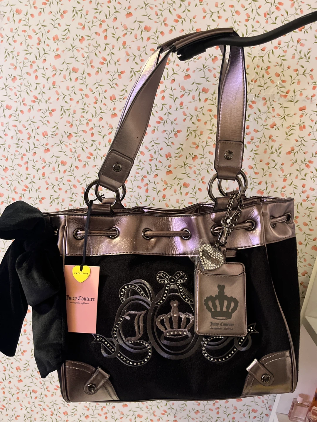 Exclusive Juicy Couture Blk Silver Metallic tote Shoulder Bag