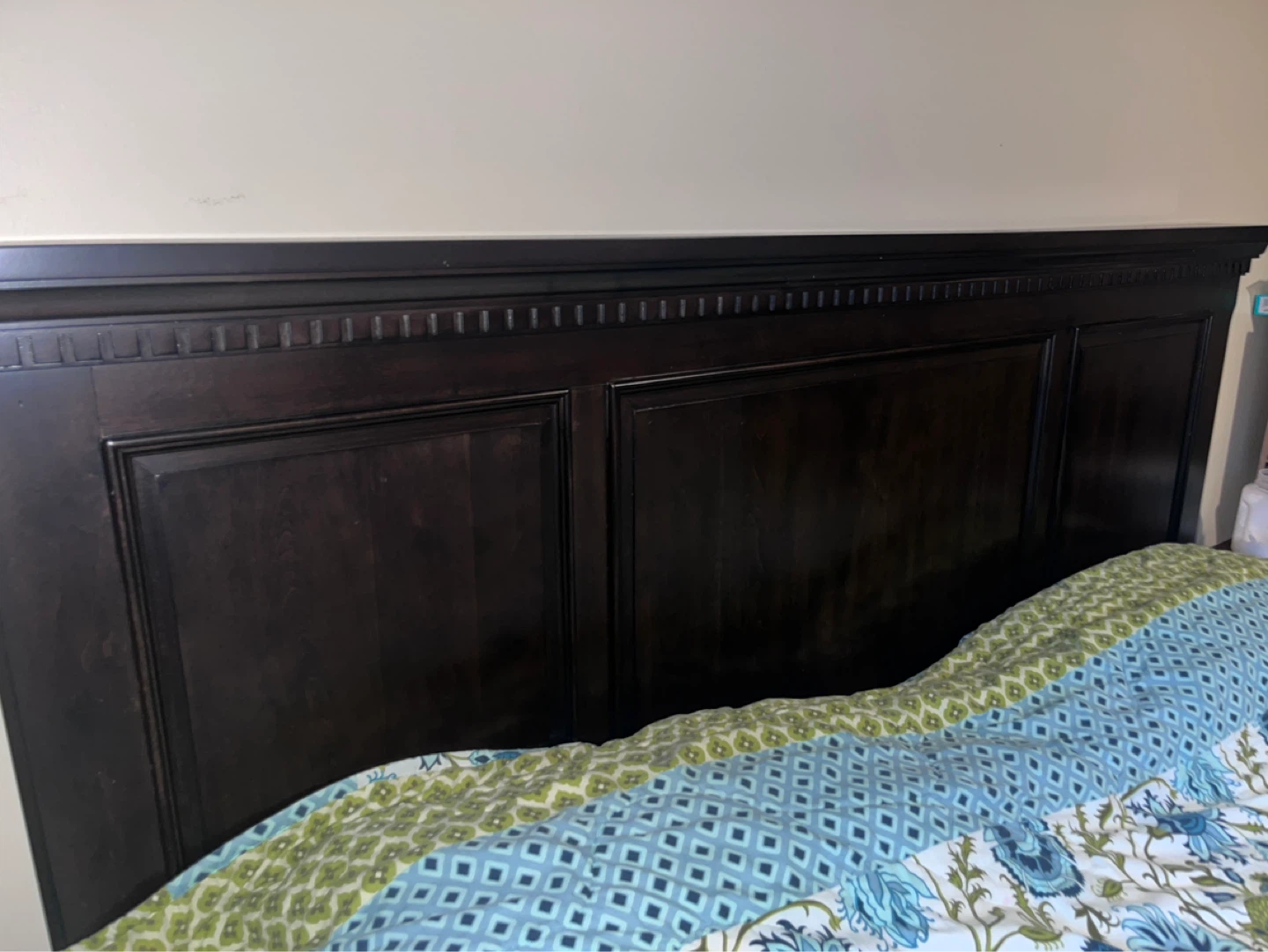 King size bed frame(bottom drawer included) - photo 4