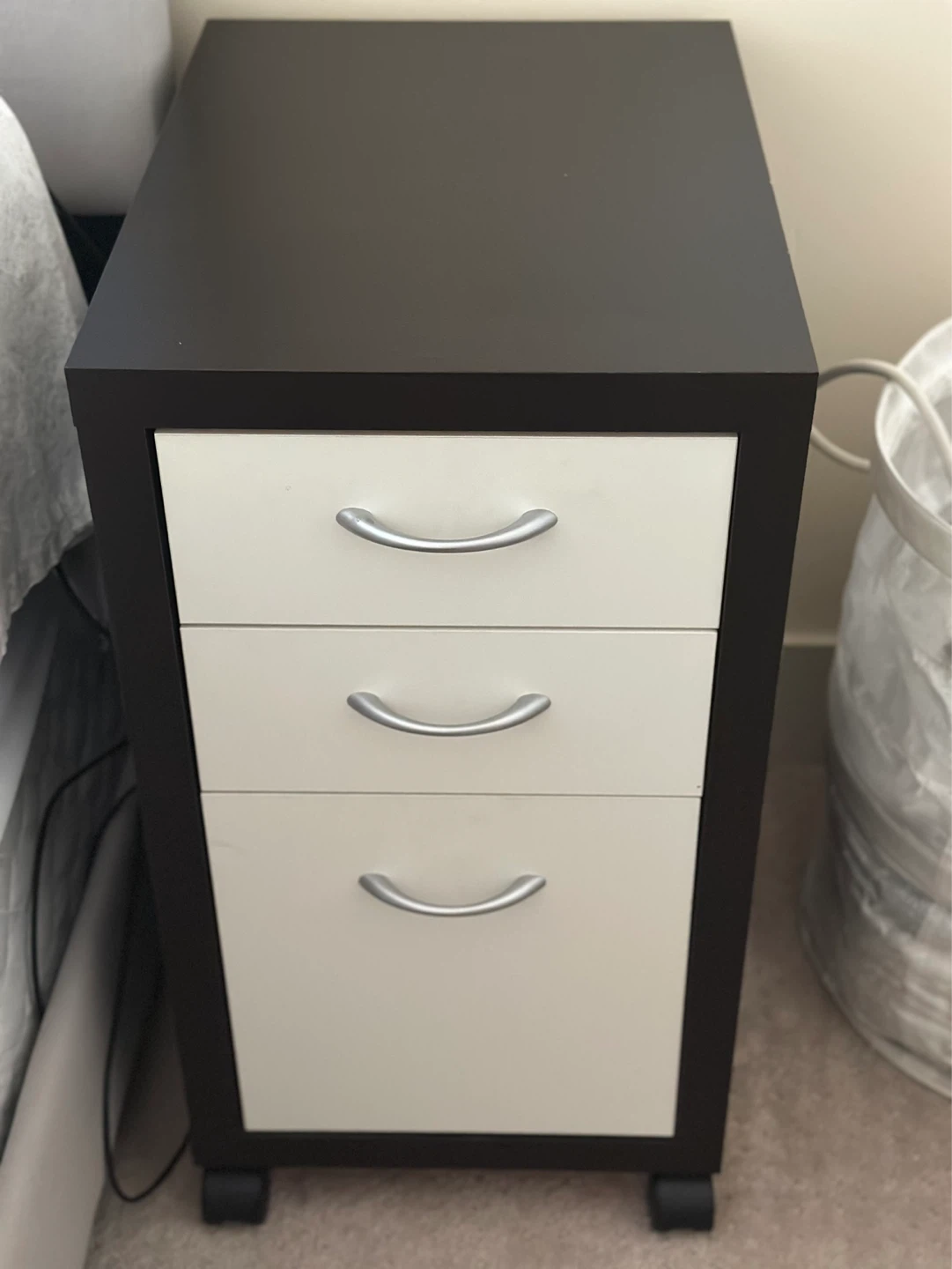 3 Drawer Filing Cabinet - photo 2
