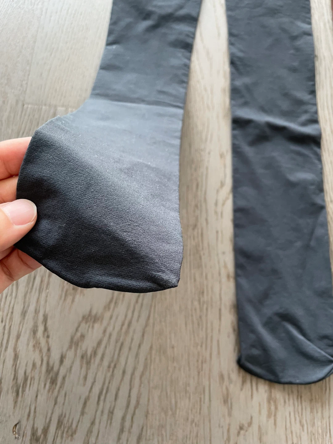 $5 for Two pairs of tights - Grey and Brown, stretchy - photo 3