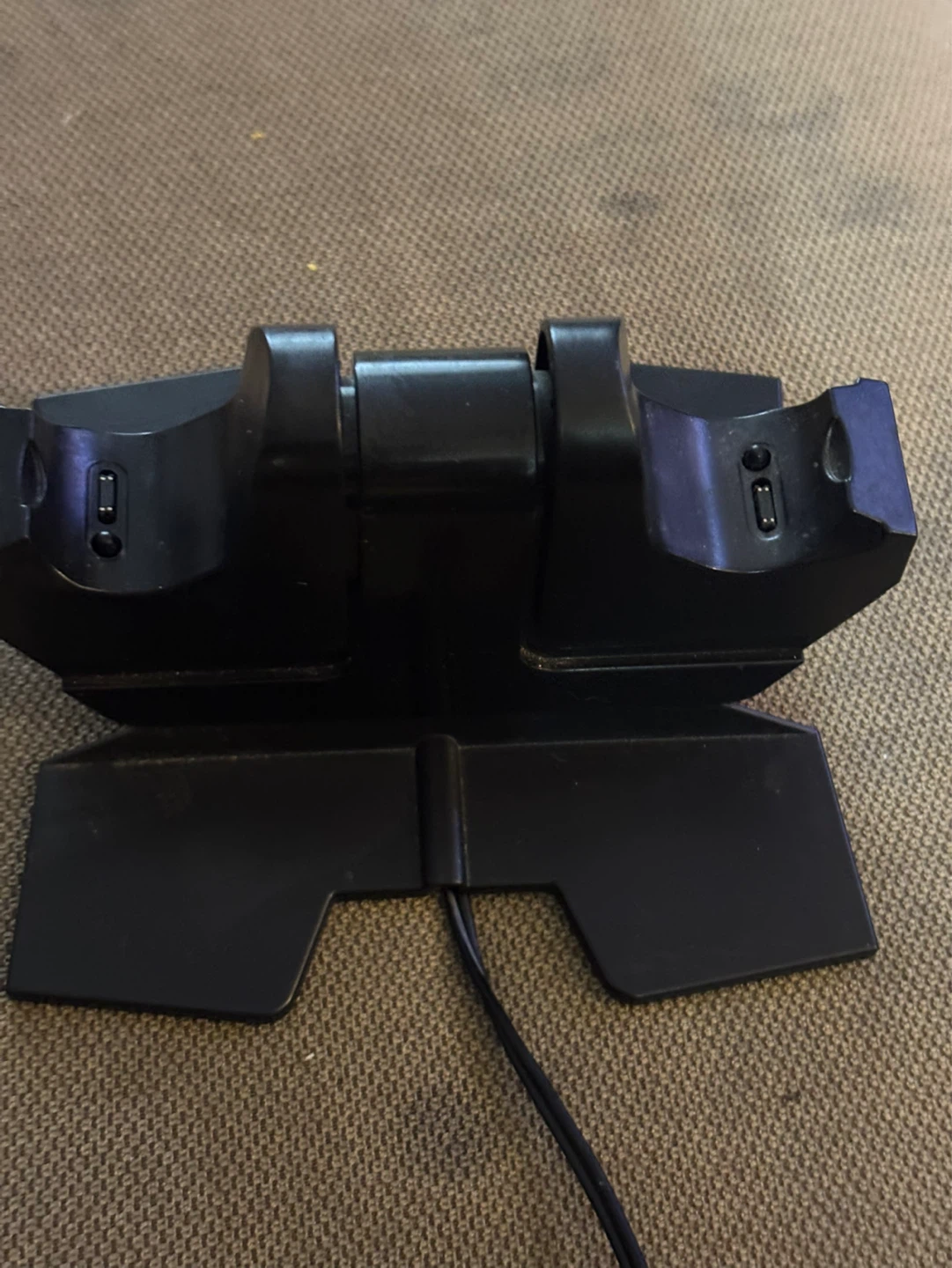 PowerA Dual Controller Charging Station - photo 3