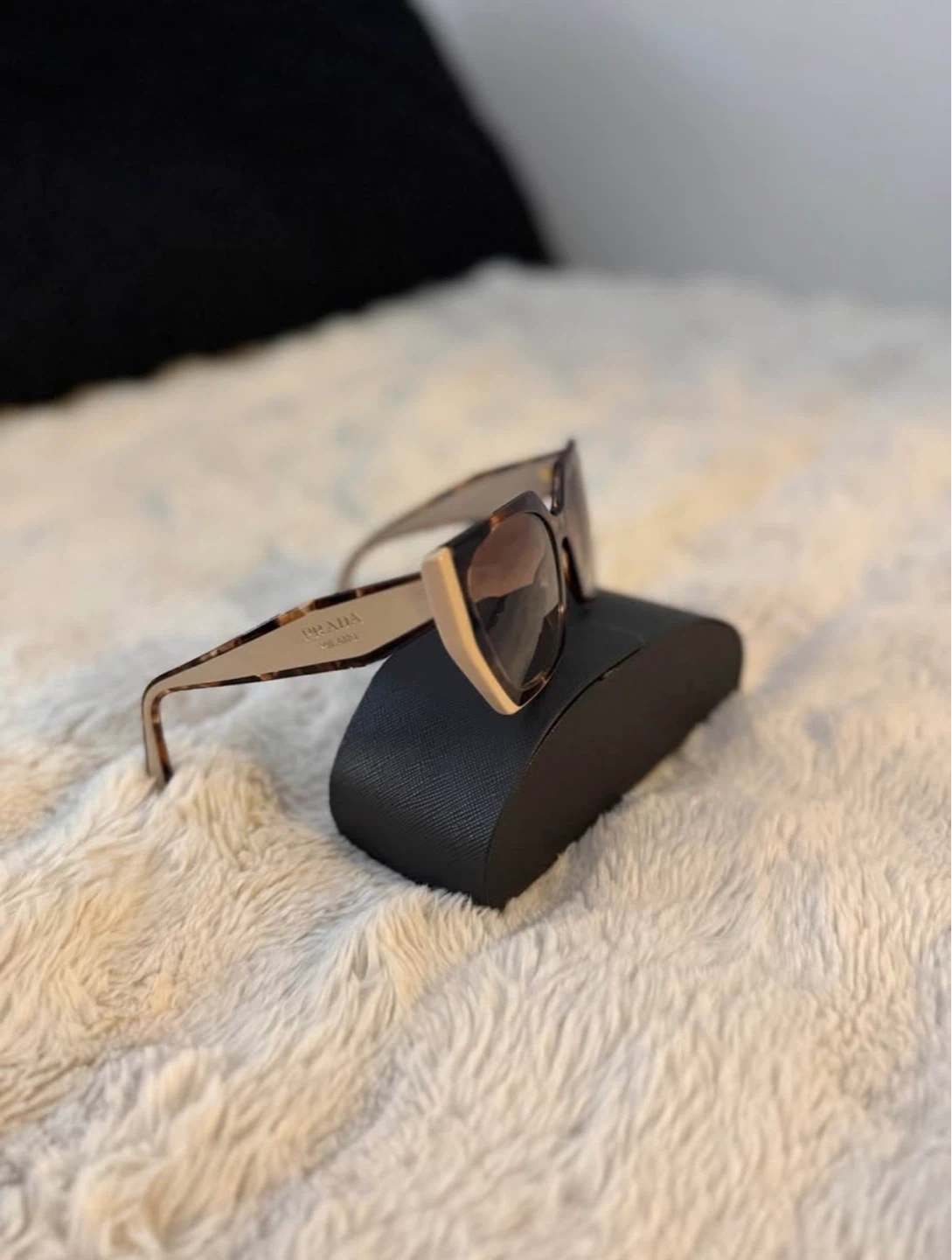 Prada Milano Women’s Sunglasses - photo 3