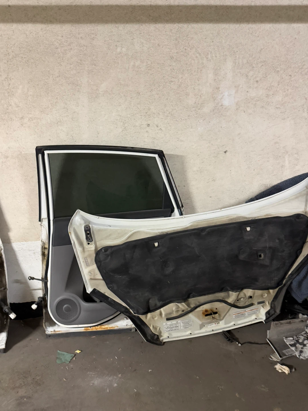 2009 Honda crv back Doors and Hood - photo 3