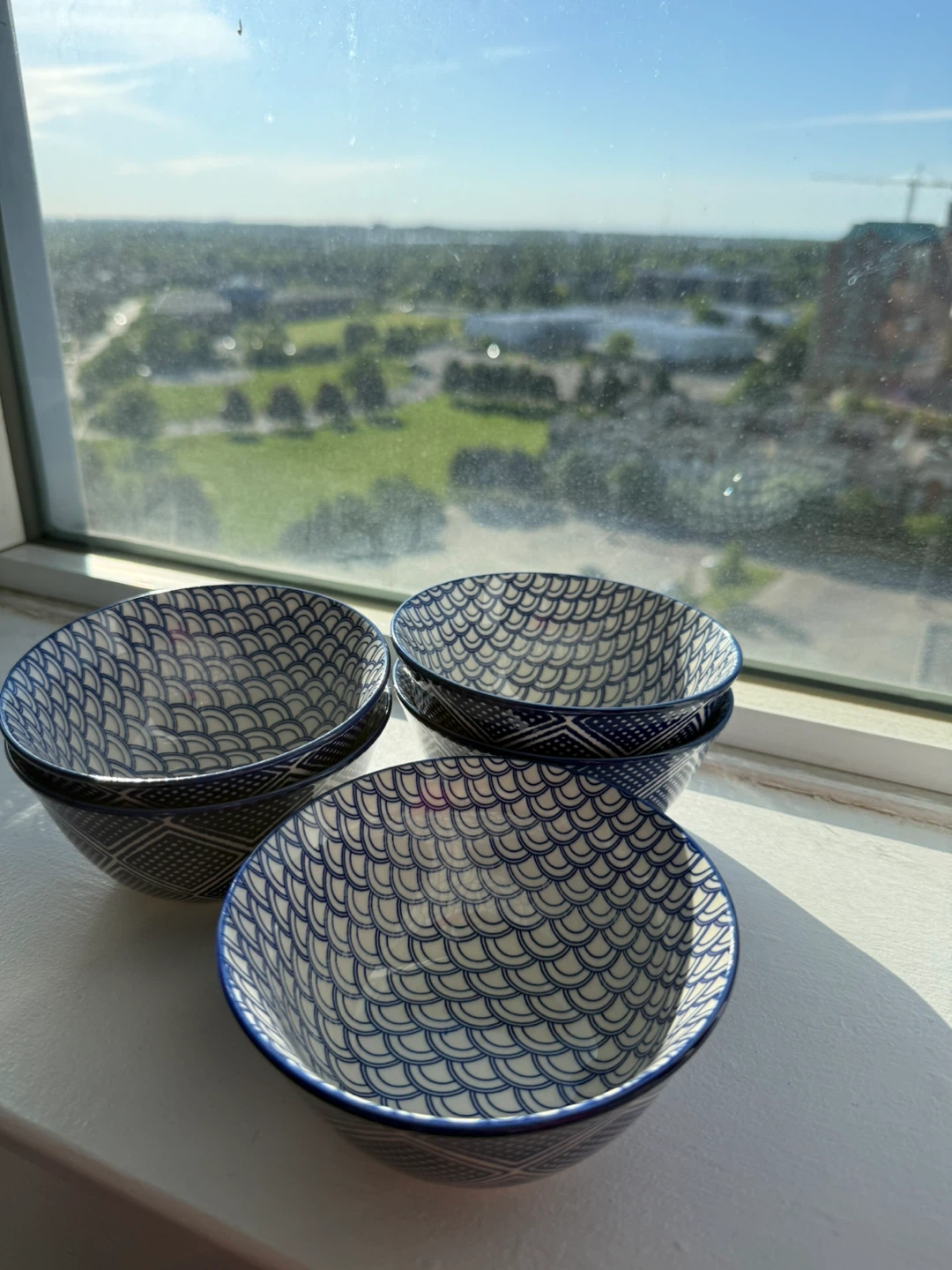 Kitchen Stuff Plus Blue White Ceramic Bowls Set of 4