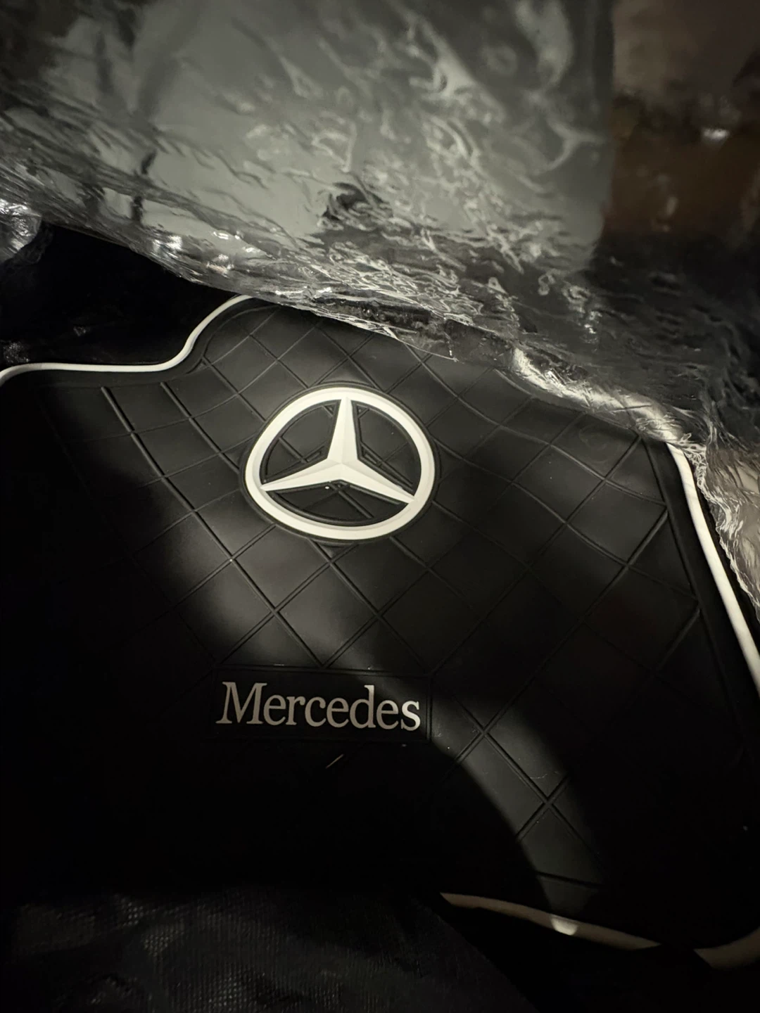 Mercedes-Benz 4 Season Rubber Car Mat Set - photo 2