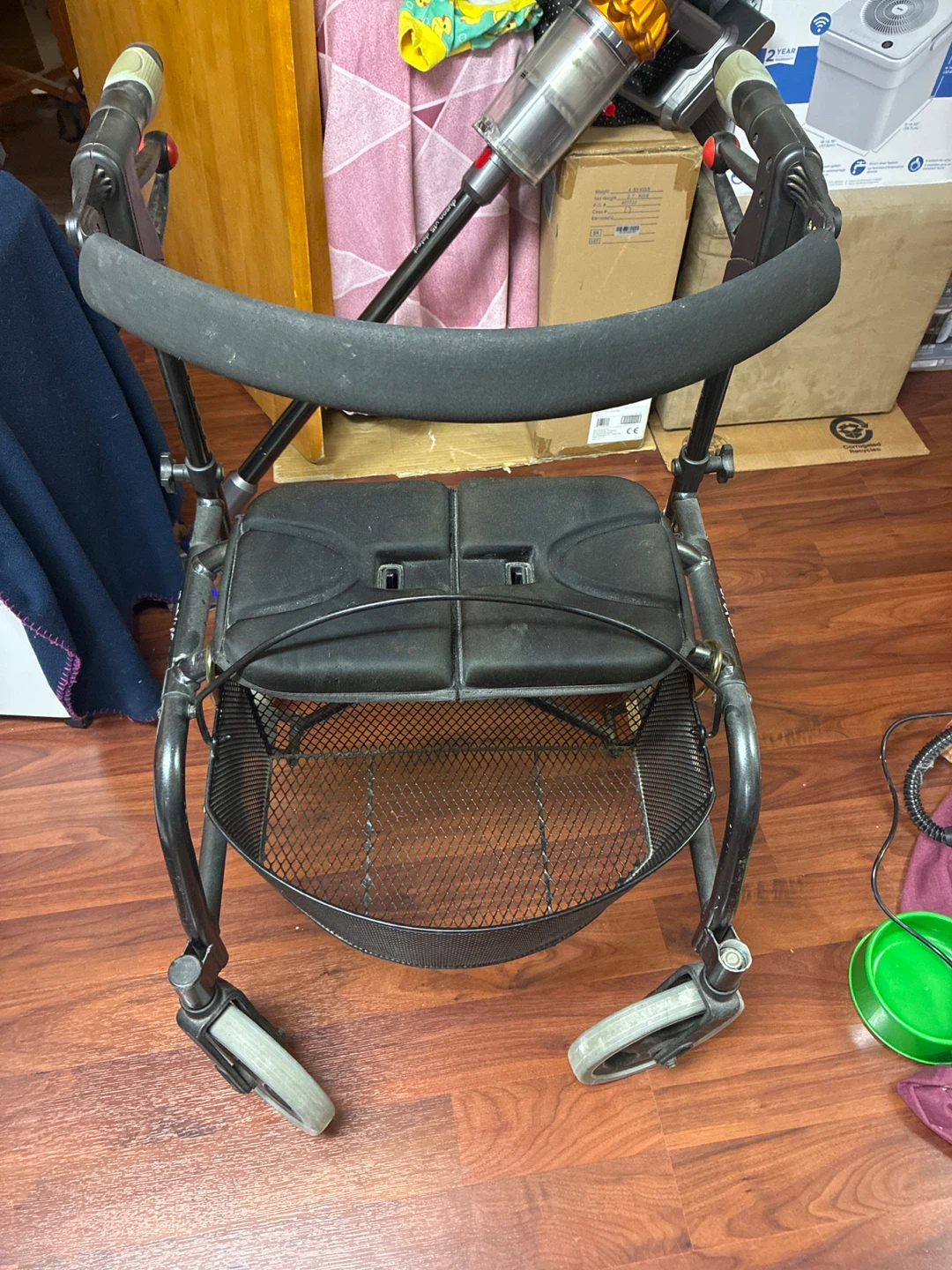 Nexus Rolling Walker with Seat