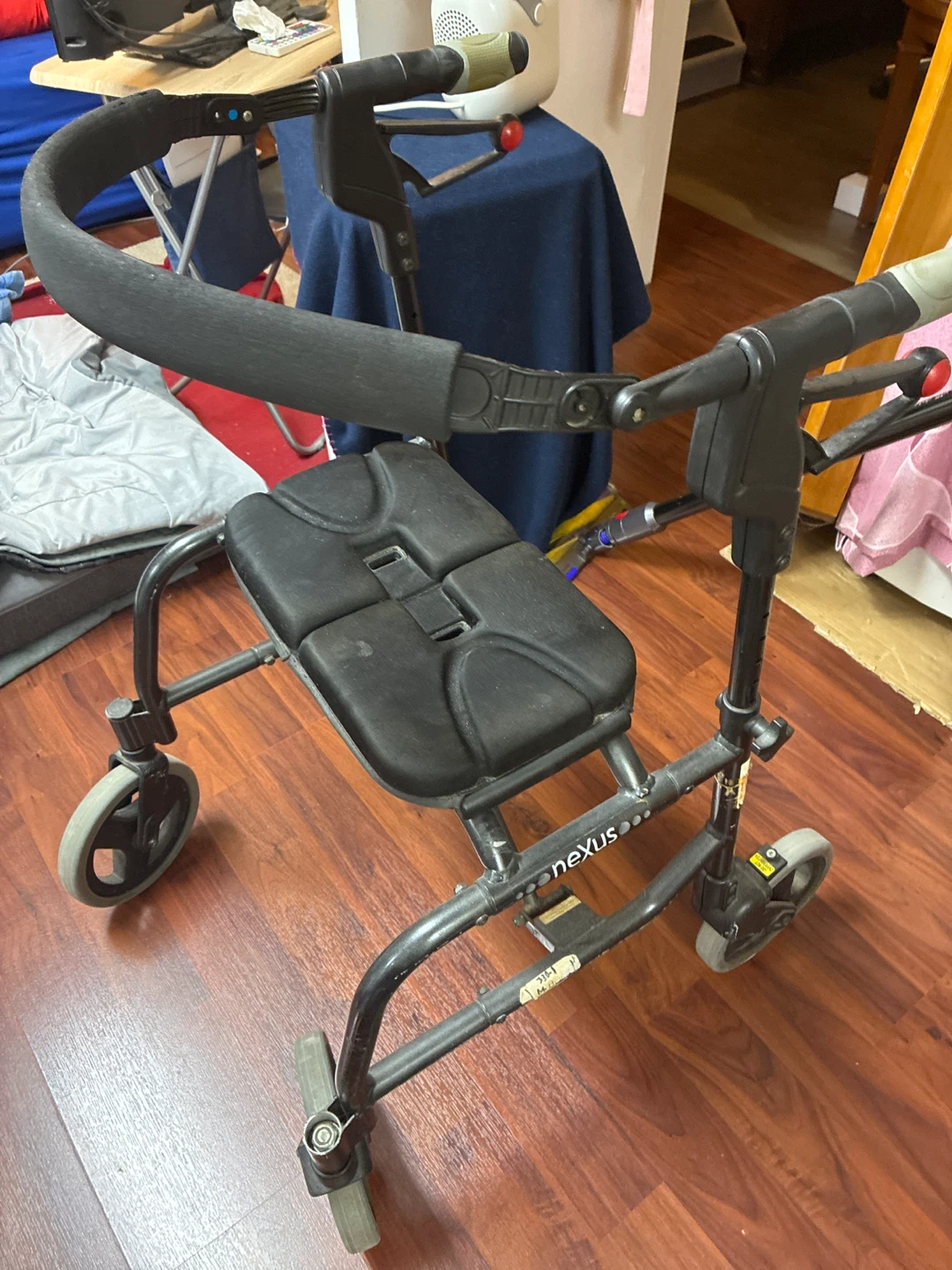 Nexus Rolling Walker with Seat - photo 3