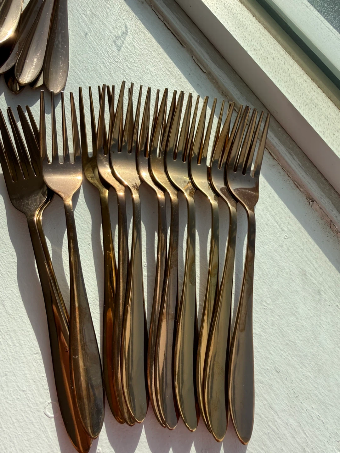 Copper Stainless Steel Flatware Set 40 Pieces Forks Spoons - photo 2