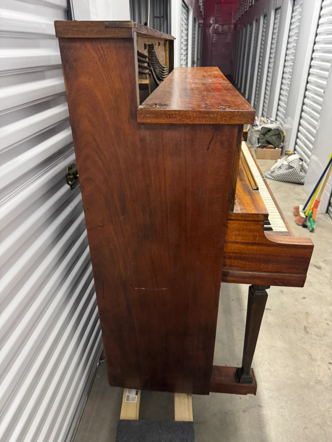 Wellsmore & Co. Upright Piano - photo 3