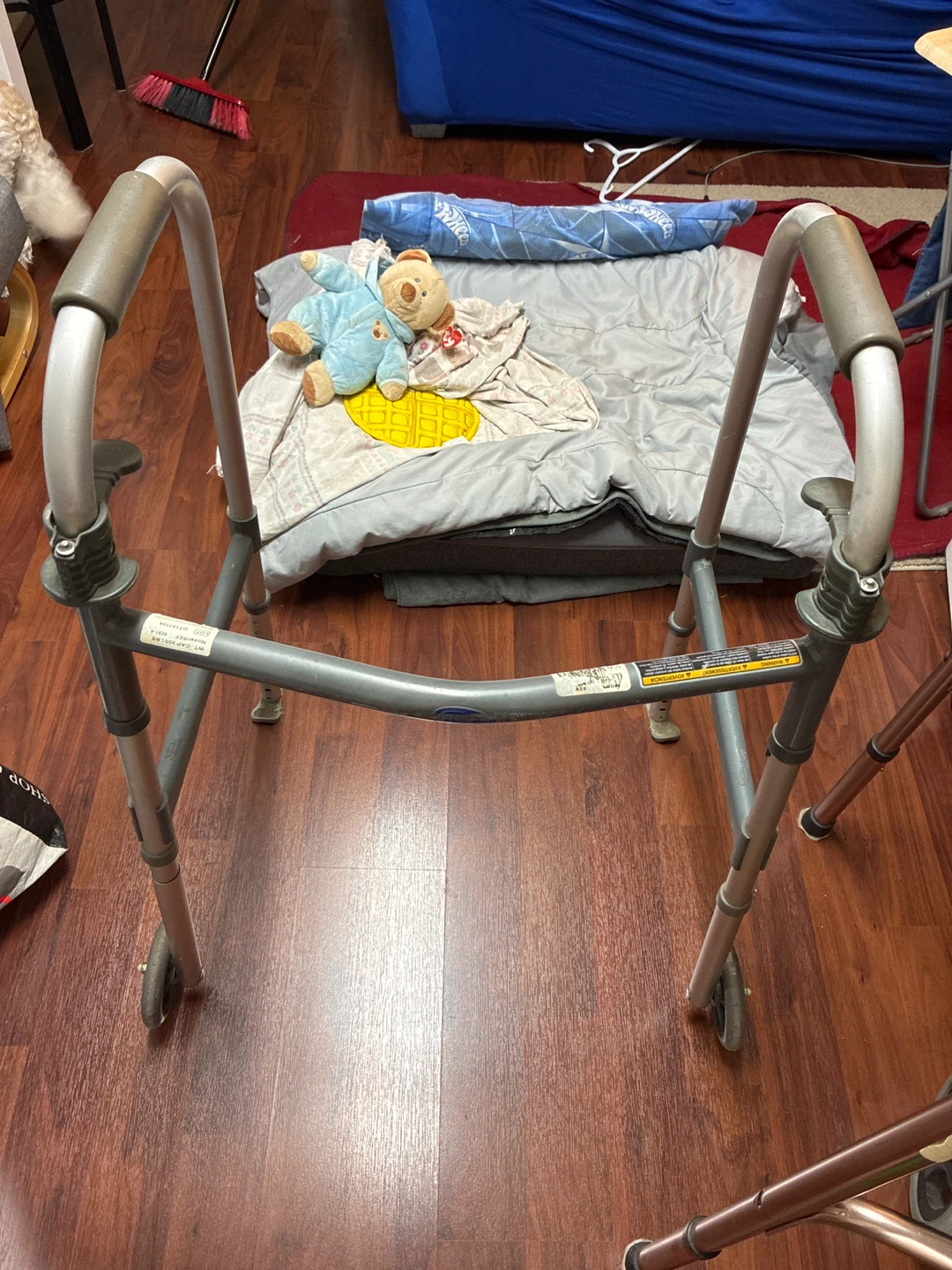 Invacare Adjustable Walker - photo 2