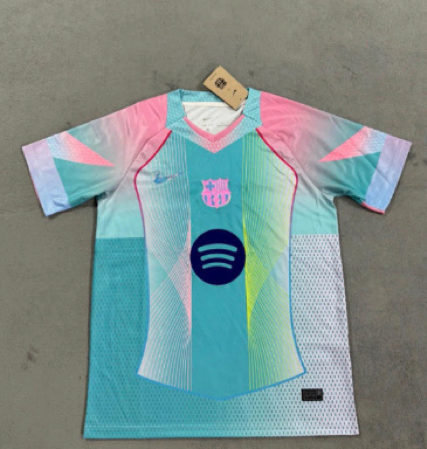 Nike Barcelona Pink Football Jersey - photo 2