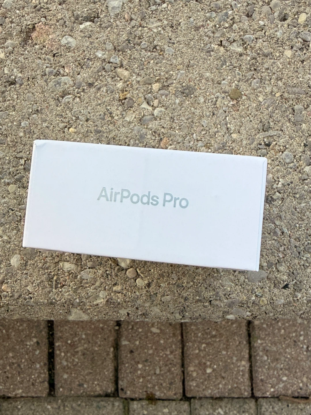 Apple AirPods Pro (3rd Gen) - photo 2