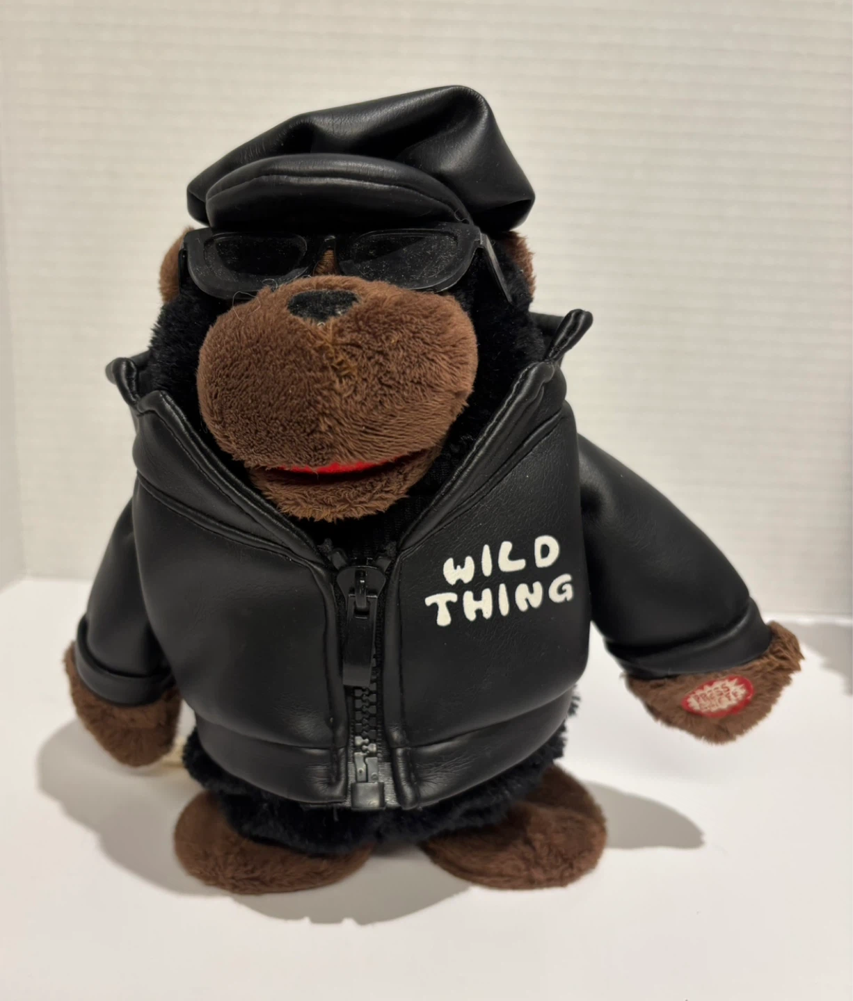 Singing Dancing Wild Thing Gorilla Plush Toy Vintage 1999