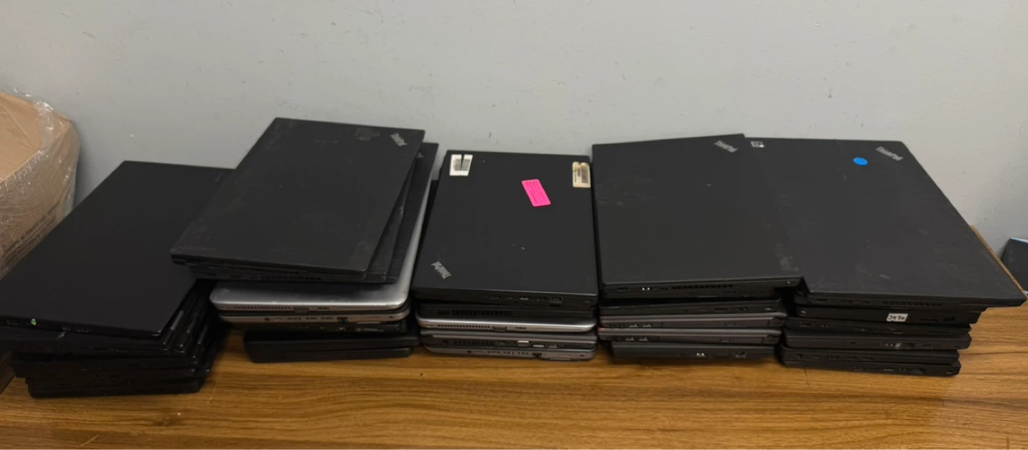 37 Laptop Lot – For Parts / Repair / Refurbishment - photo 3