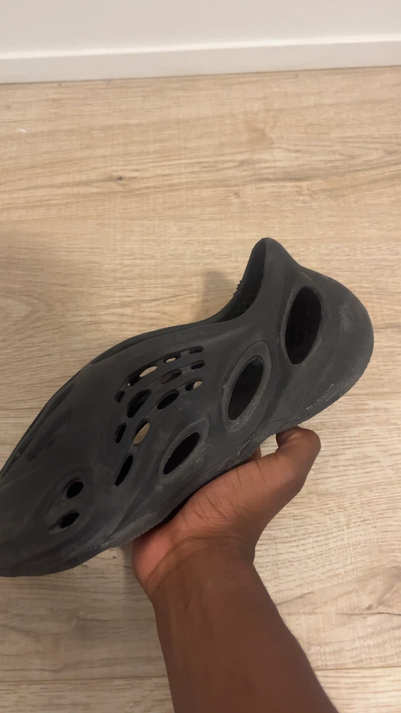 Yeezy Foam Runner Shoes - photo 3