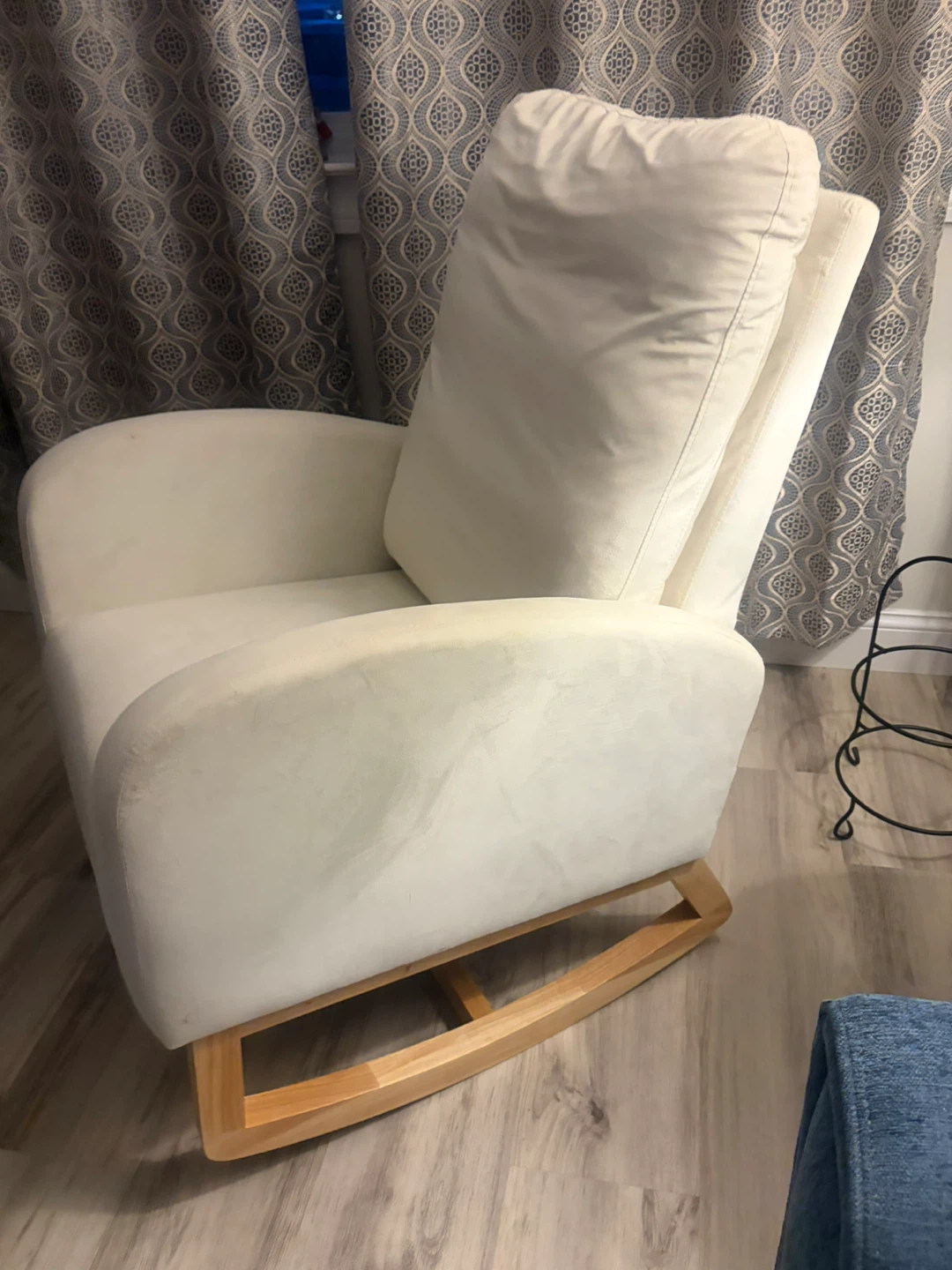 White Upholstered Rocking Chair with Wooden Base - photo 3