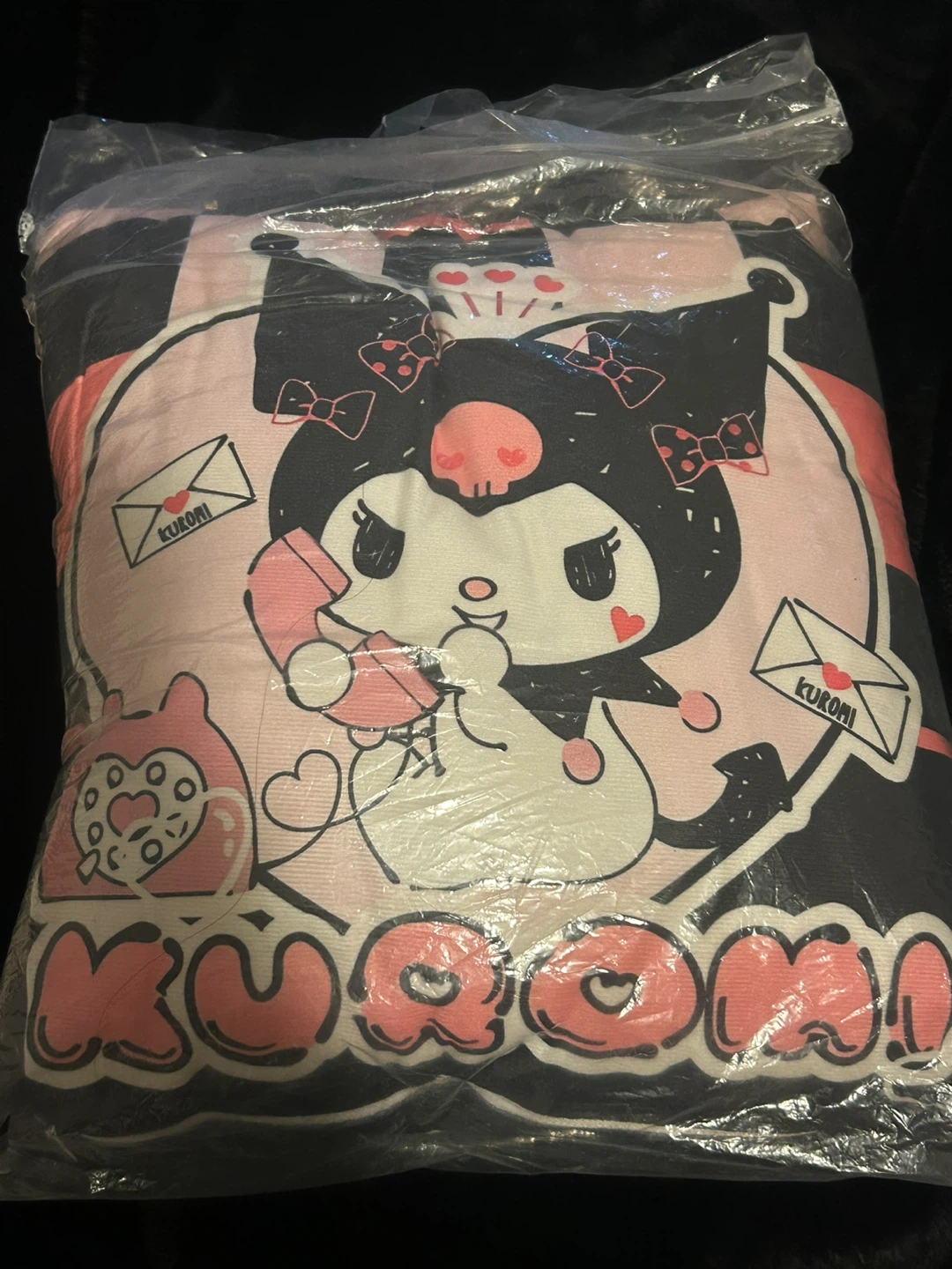 Kuromi Throw pillow