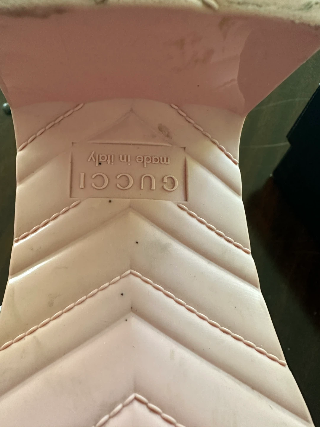 Gucci Pink Slide Sandals - photo 5
