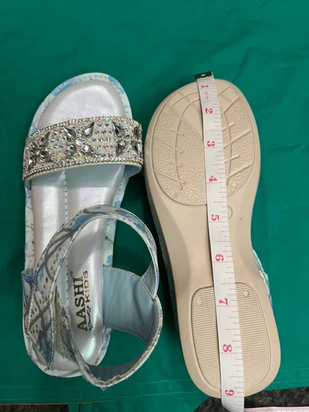 Aashi Kids Girls Sparkly Sandals Size 8 - photo 2