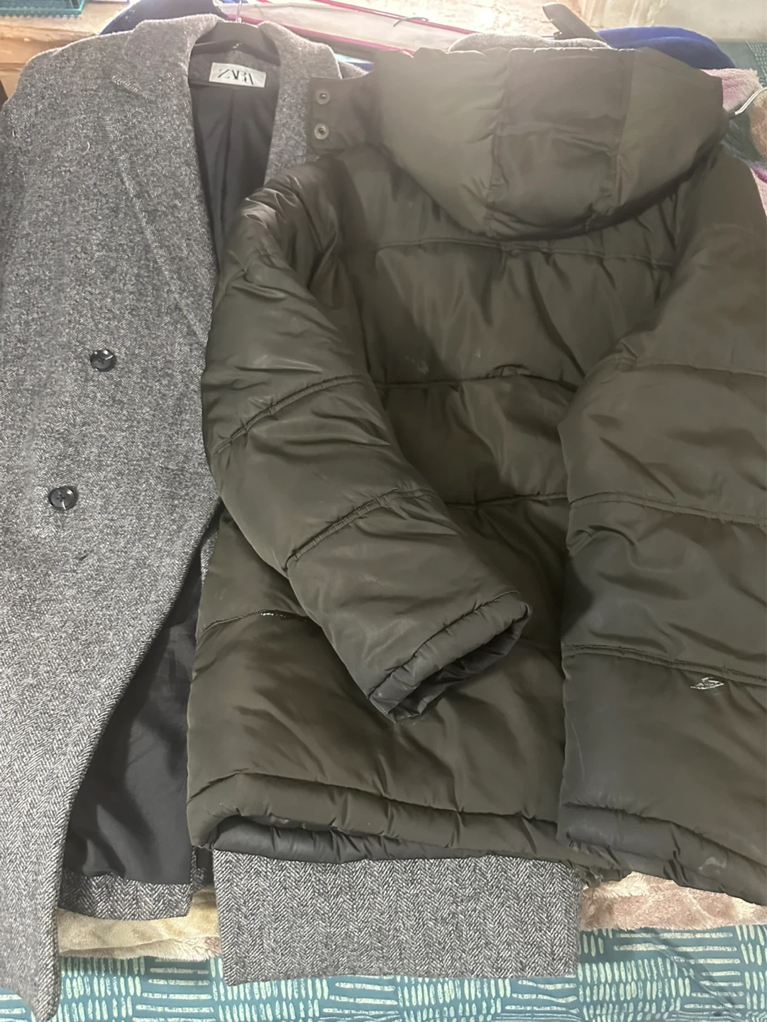 ZARA Grey Tweed Coat & Black Puffer Jacket - photo 5