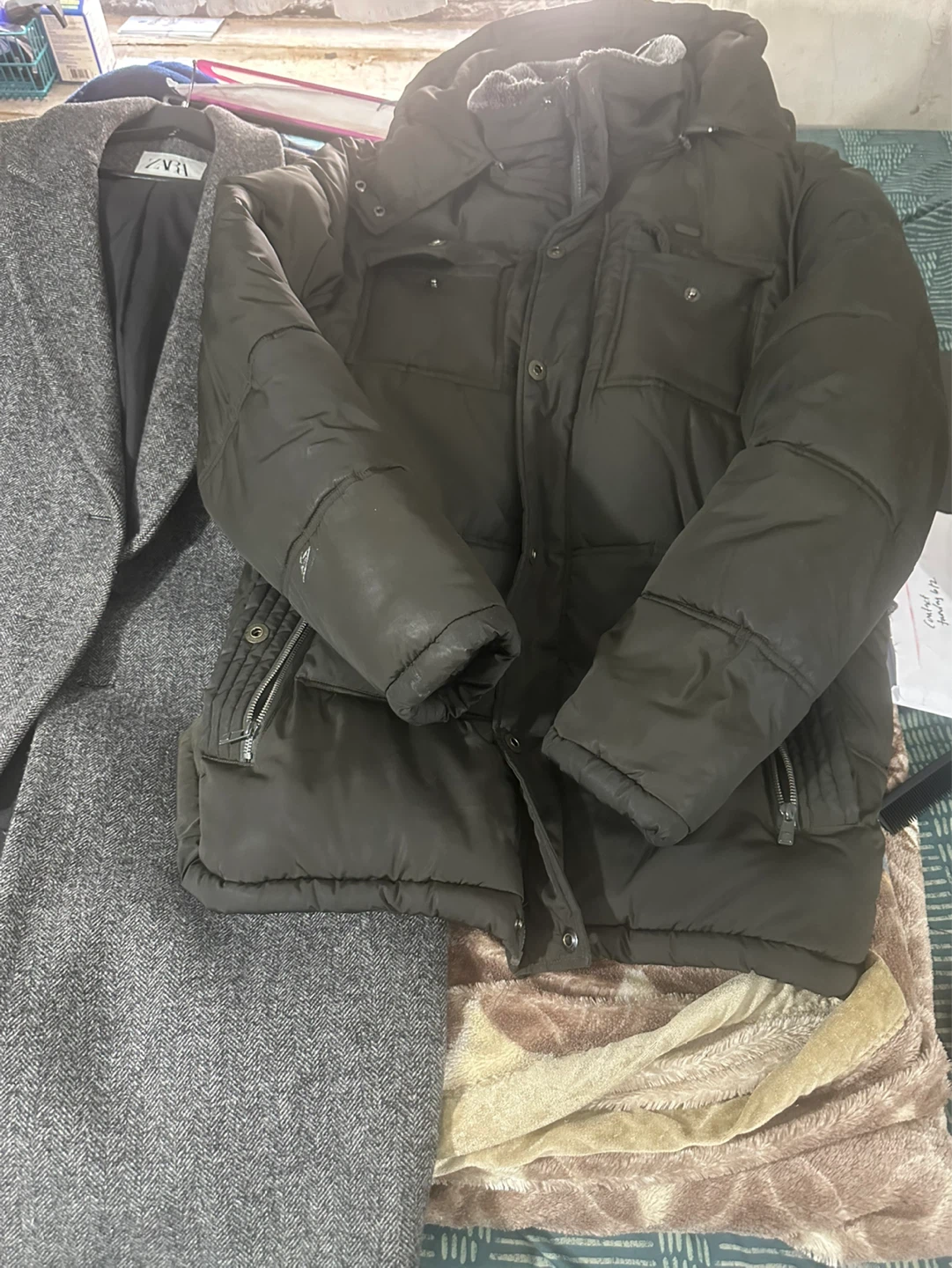 ZARA Grey Tweed Coat & Black Puffer Jacket - photo 4