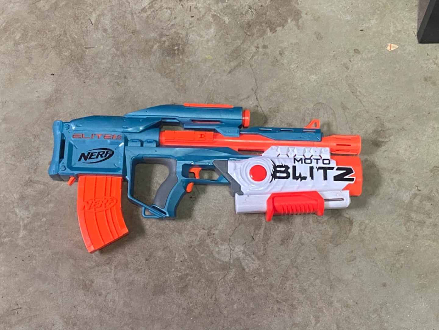 Nerf Elite 2.0 Motoblitz Toy Blaster - photo 2