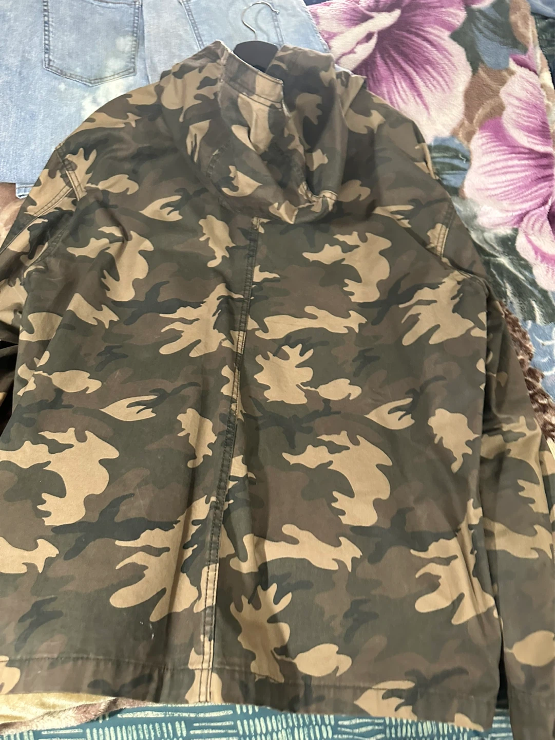 Camouflage hooded jacket