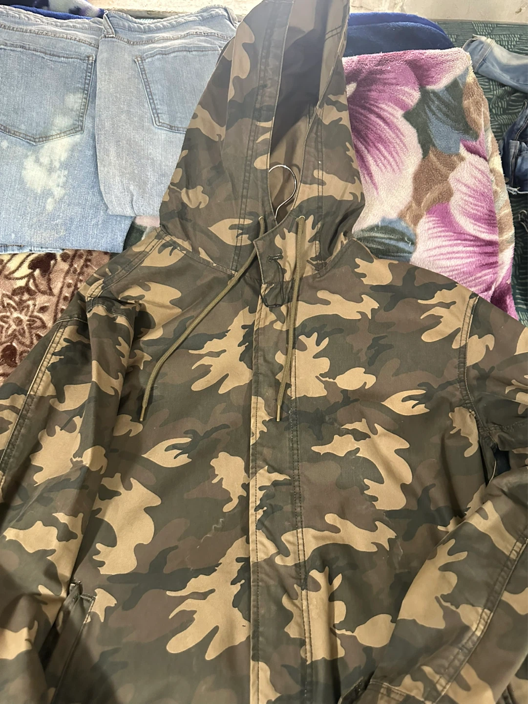 Camouflage hooded jacket - photo 5