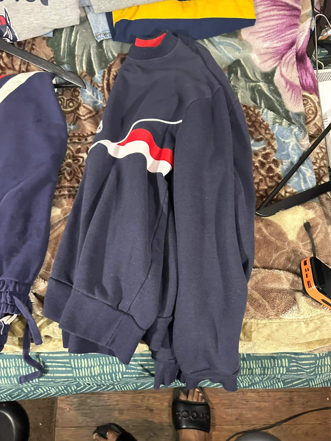 Fila Sweatshirt and Pants Set - photo 3