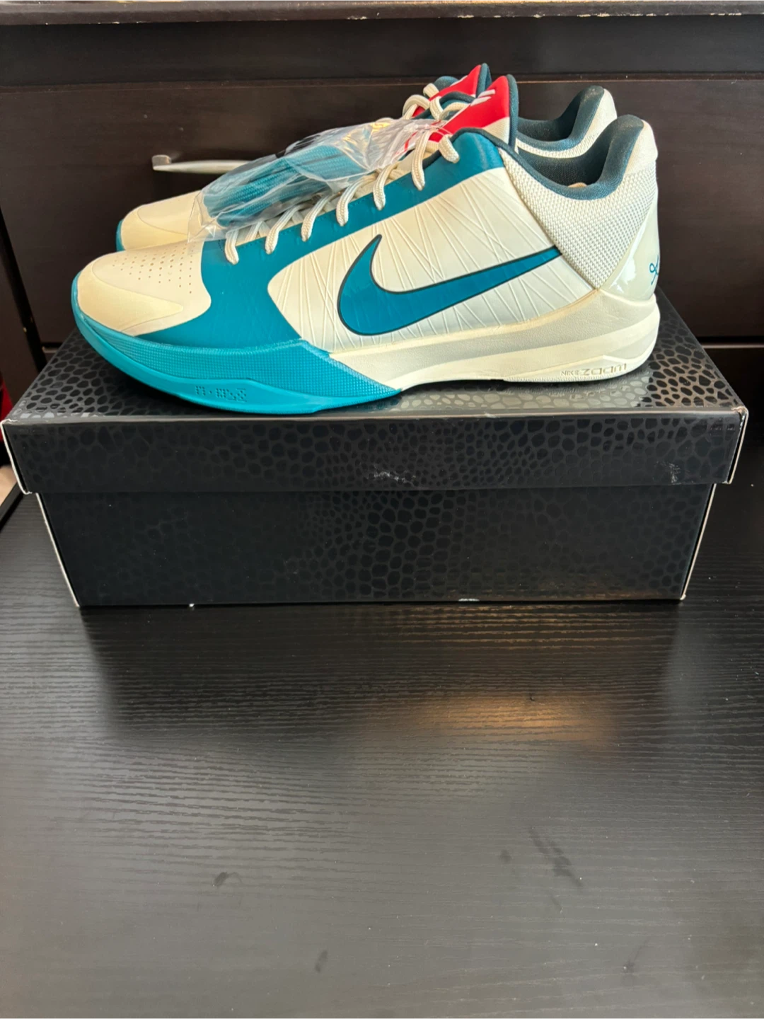 Kobe 5 Caitlin Clark size 13 - photo 5