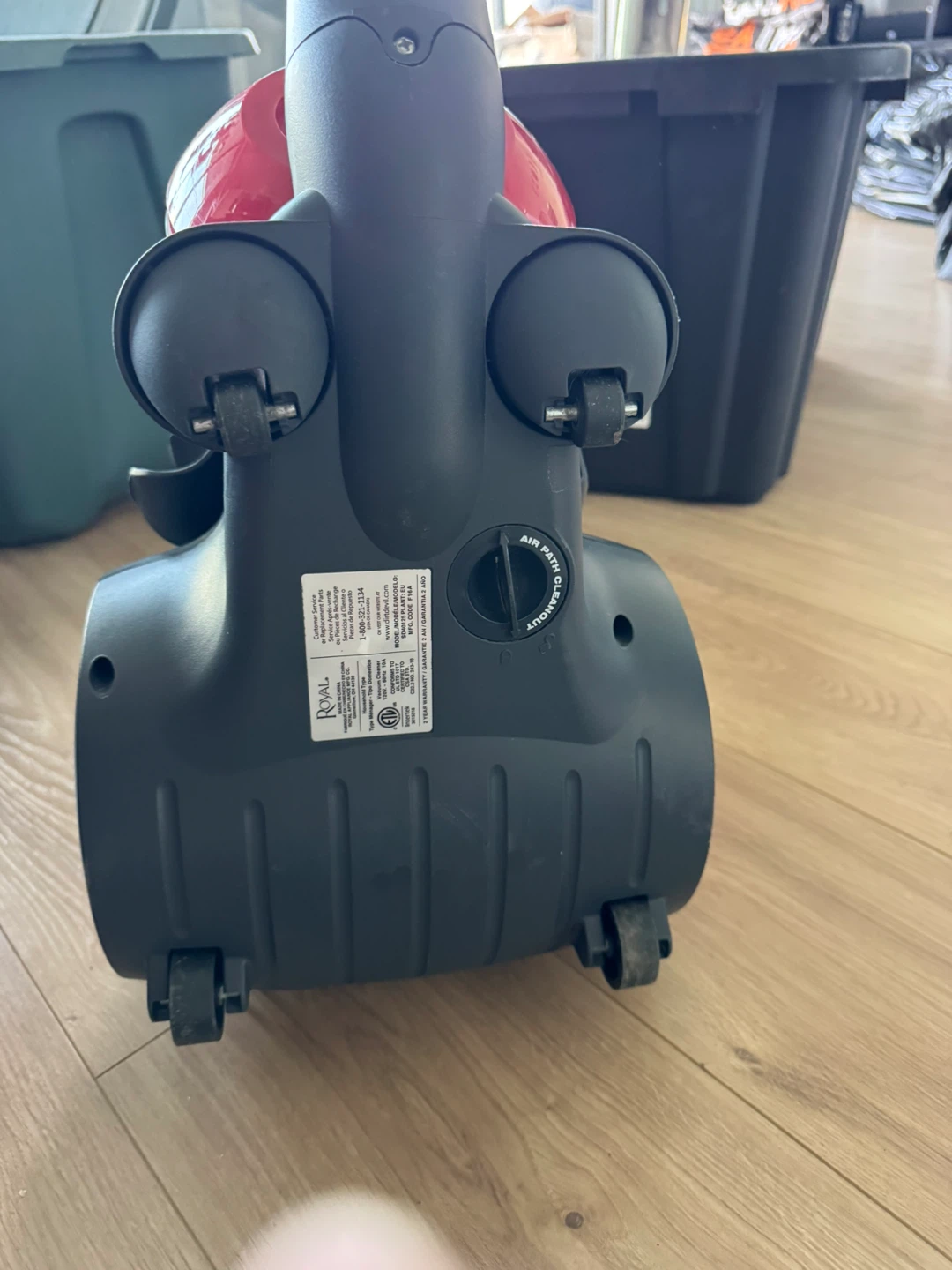 Vacuum cleaner - photo 4