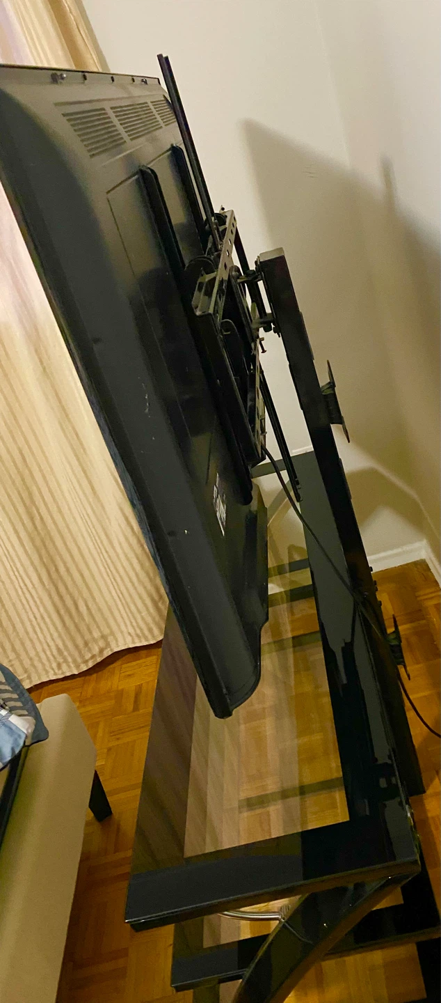 LG Flat Screen TV with Black Glass Stand - photo 3