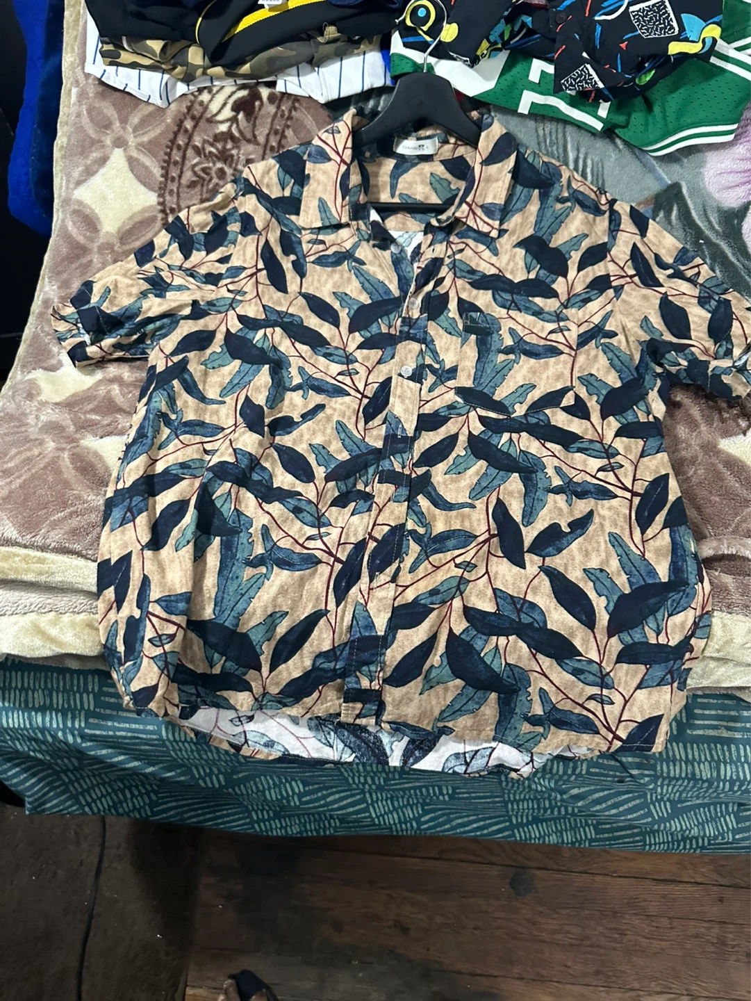 Men's Short Sleeve Button-Up Shirt - photo 5