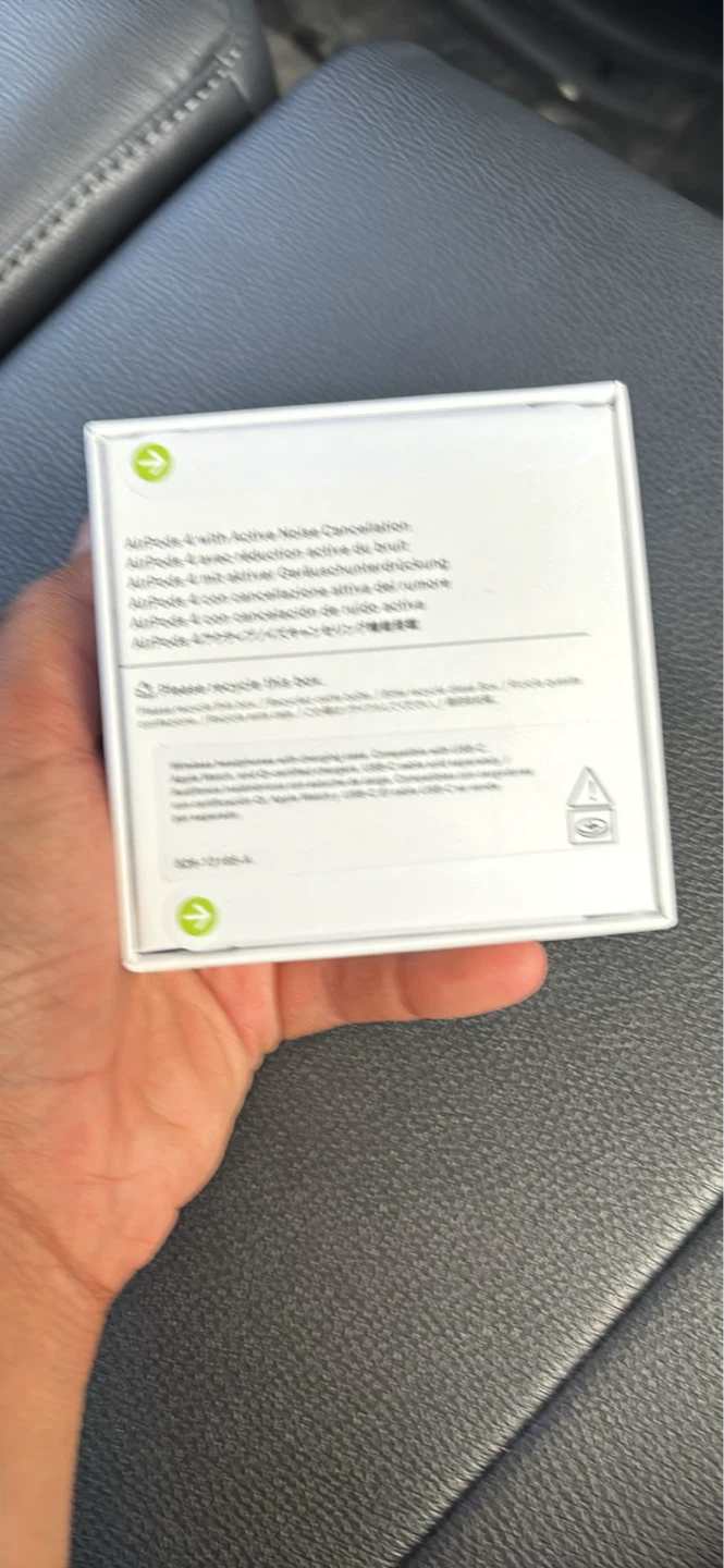 Apple AirPods Pro (2nd generation) Wireless Earbuds - photo 3